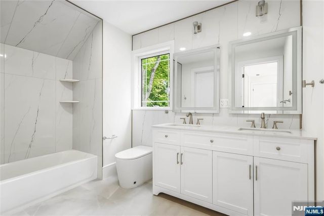 35 Harvey Street, Closter, NJ 07624