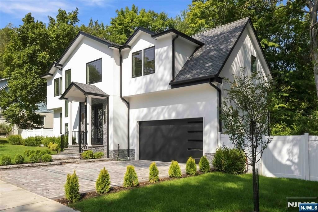 35 Harvey Street, Closter, NJ 07624