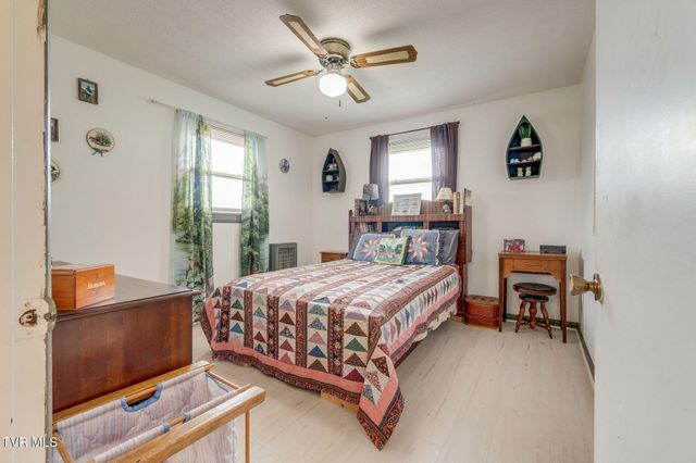 1109 Opekiska Extension, Erwin, TN 37650