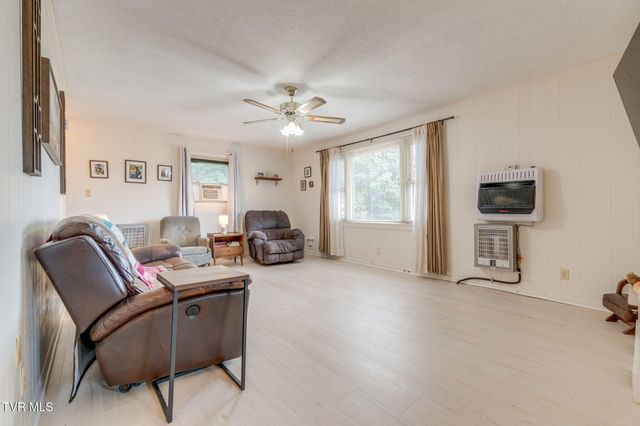 1109 Opekiska Extension, Erwin, TN 37650