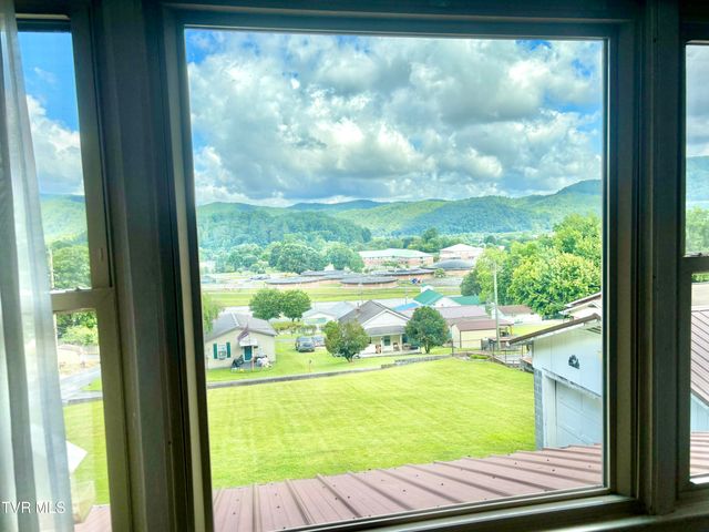1109 Opekiska Extension, Erwin, TN 37650