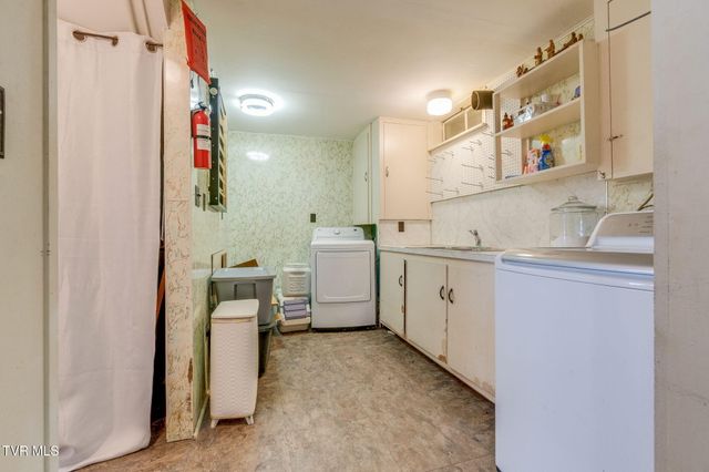 1109 Opekiska Extension, Erwin, TN 37650
