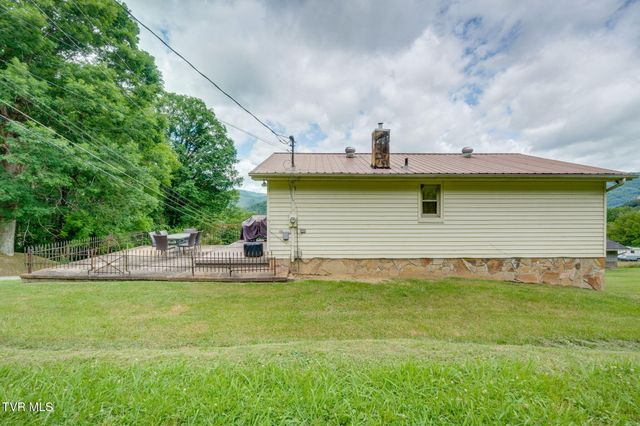 1109 Opekiska Extension, Erwin, TN 37650