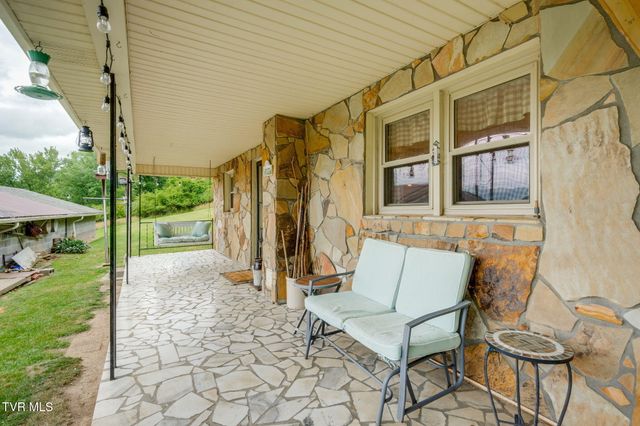 1109 Opekiska Extension, Erwin, TN 37650