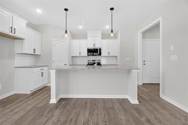 2019 Oconee Bluff Drive, Athens, GA 30601