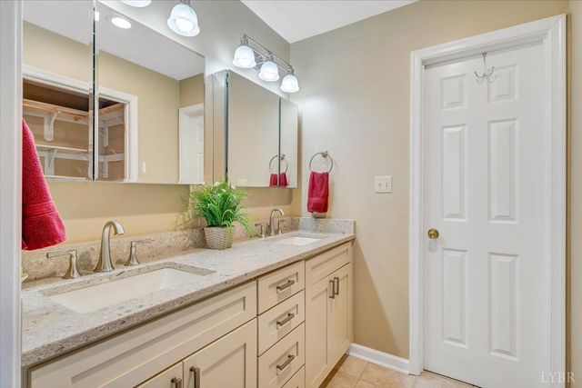 66 Scarlet Street, Hardy, VA 24101