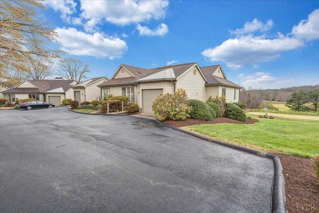 66 Scarlet Street, Hardy, VA 24101