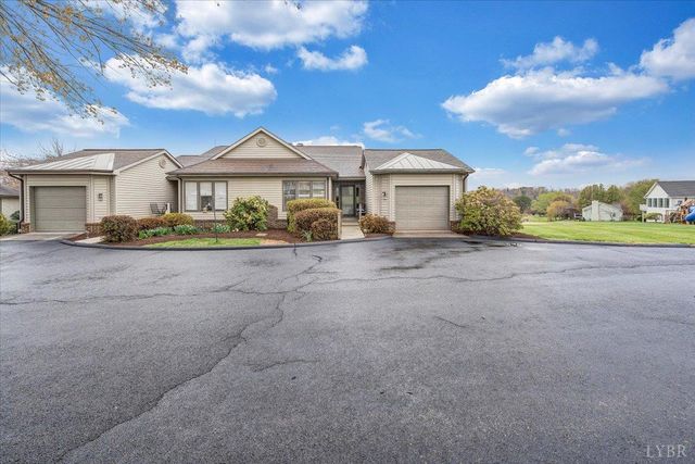 66 Scarlet Street, Hardy, VA 24101