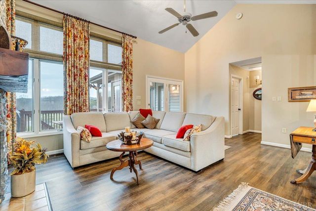 66 Scarlet Street, Hardy, VA 24101