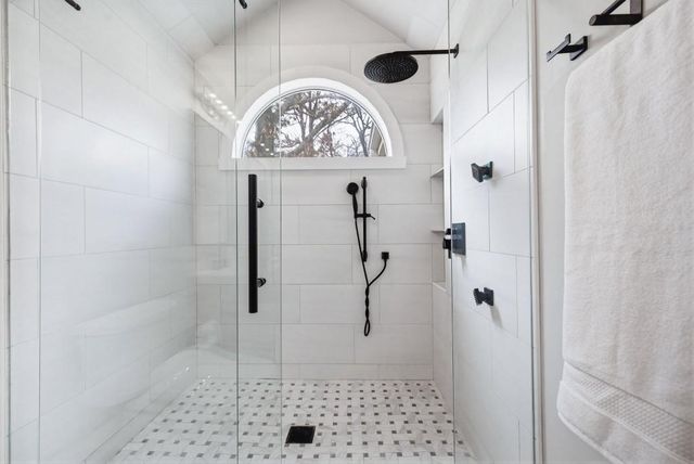 2460 Oostanaula Drive, Brookhaven, GA 30319