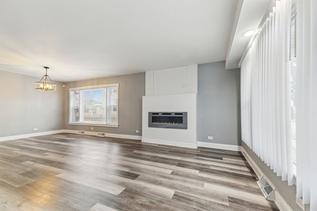 11423 S Calumet Avenue, Chicago, IL 60628