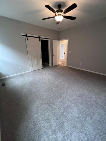 1600 Cottonwood Creek Avenue 7, Kearney, MO 64060