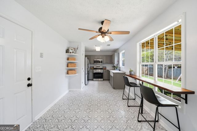 1001 Marina Trace Drive, Acworth, GA 30101