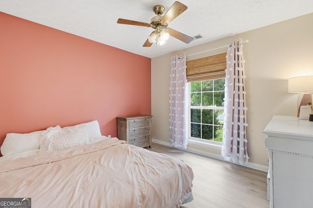 1001 Marina Trace Drive, Acworth, GA 30101