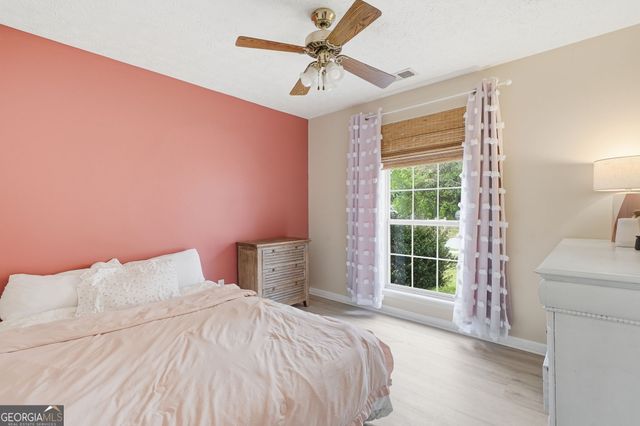 1001 Marina Trace Drive, Acworth, GA 30101