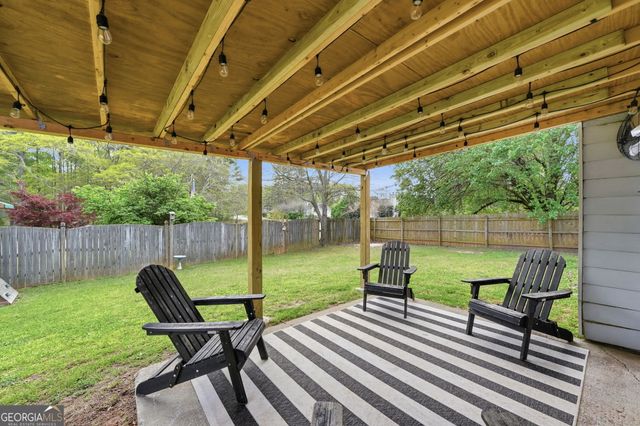 1001 Marina Trace Drive, Acworth, GA 30101