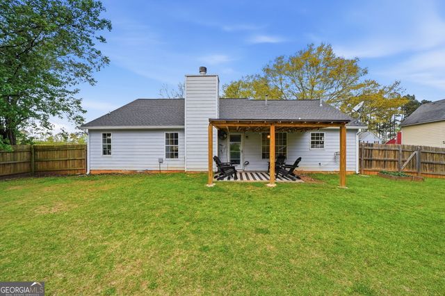 1001 Marina Trace Drive, Acworth, GA 30101