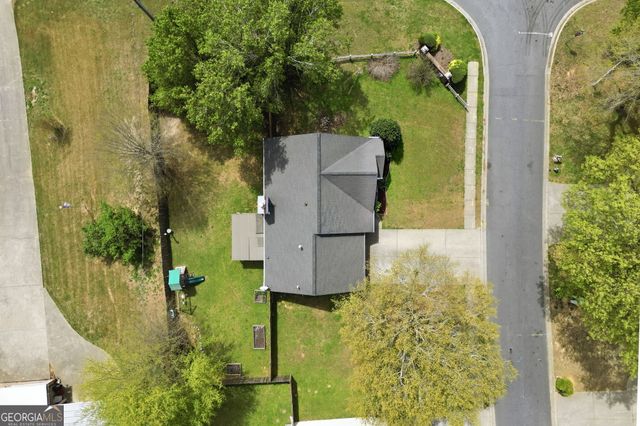 1001 Marina Trace Drive, Acworth, GA 30101