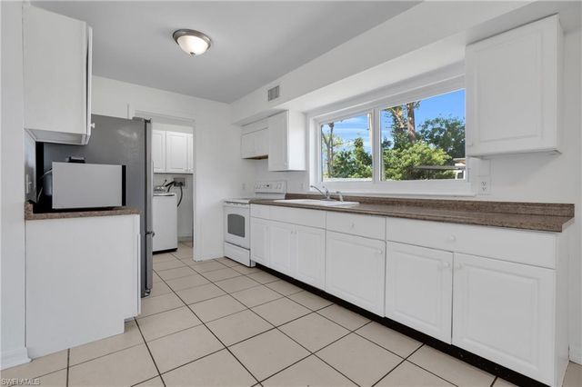 8396 Sevigny DR, North Fort Myers, FL 33917
