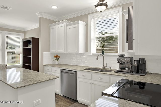 101 Talon Road, Youngsville, LA 70592