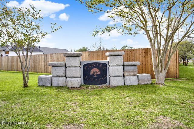 101 Talon Road, Youngsville, LA 70592