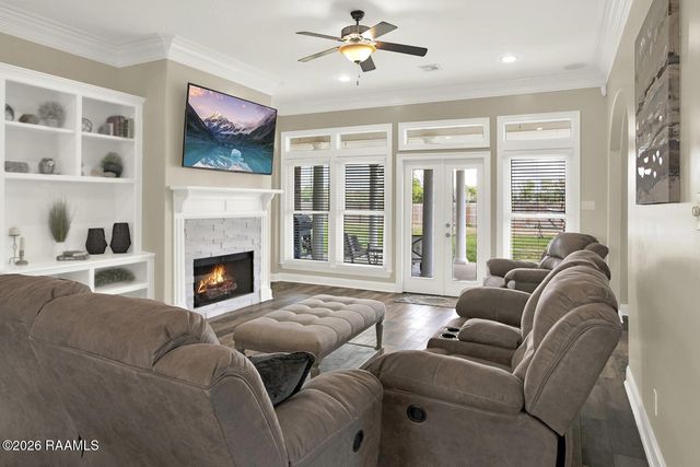 101 Talon Road, Youngsville, LA 70592