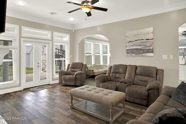 101 Talon Road, Youngsville, LA 70592