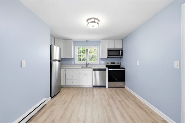 8 Maple Crest Cir C, Holyoke, MA 01040