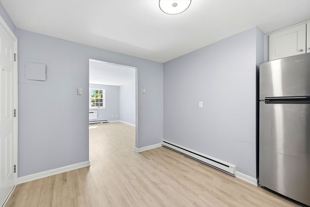8 Maple Crest Cir C, Holyoke, MA 01040