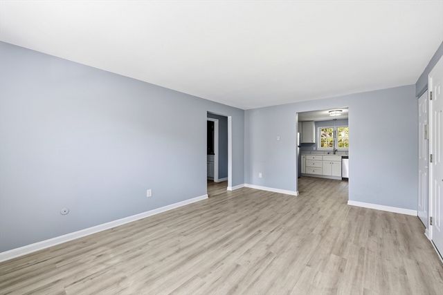8 Maple Crest Cir C, Holyoke, MA 01040