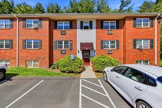8 Maple Crest Cir C, Holyoke, MA 01040