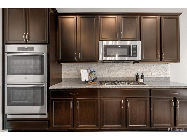 9781 Eagle River St, Littleton, CO 80125