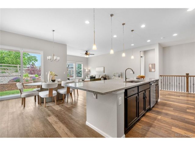 9781 Eagle River St, Littleton, CO 80125