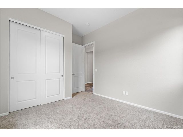 9781 Eagle River St, Littleton, CO 80125