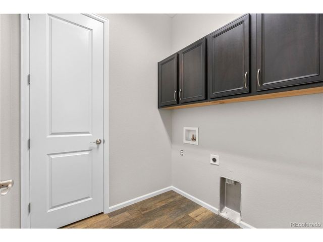 9781 Eagle River St, Littleton, CO 80125