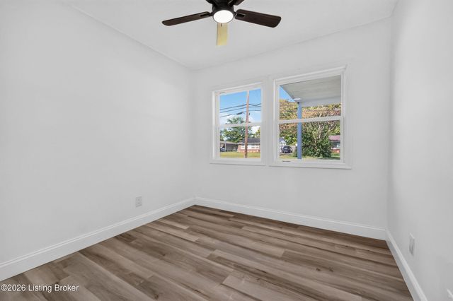 10905 Grafton Hall Rd, Louisville, KY 40272