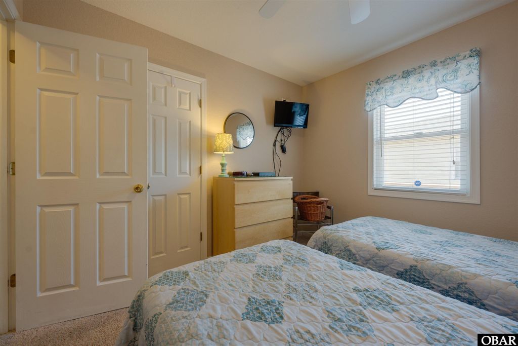 Image 14 of property listing at 2433 S Wrightsville Avenue lot 18, Nags Head, NC 27959