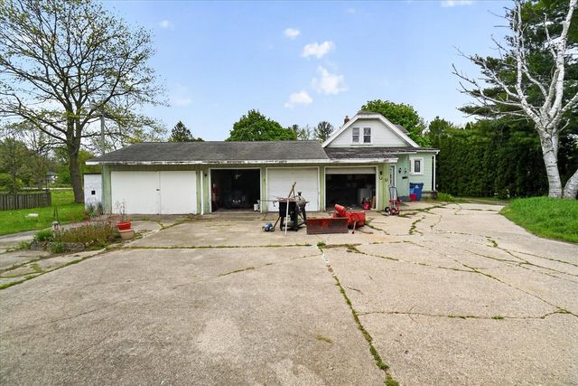 12940 Northland Drive, Cedar Springs, MI 49319