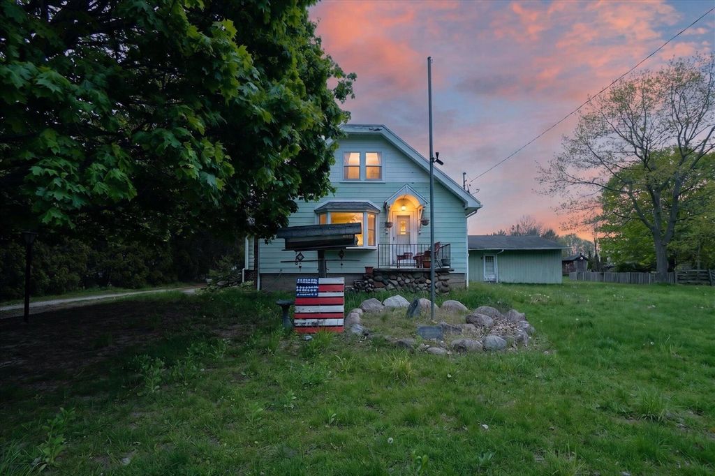 12940 Northland Drive, Cedar Springs, MI 49319