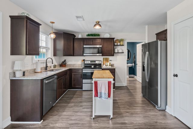 2948 Lancelot Ln, Clarksville, TN 37040