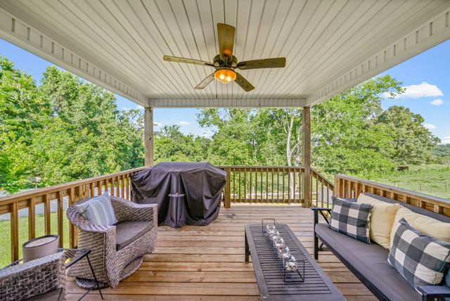 2948 Lancelot Ln, Clarksville, TN 37040