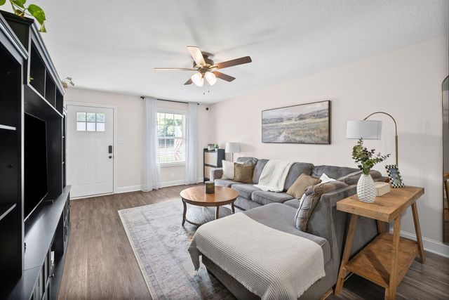 2948 Lancelot Ln, Clarksville, TN 37040