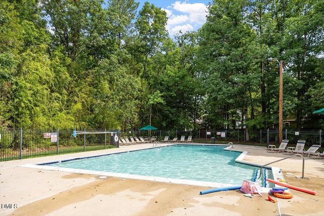 4 Icon Court, Durham, NC 27703