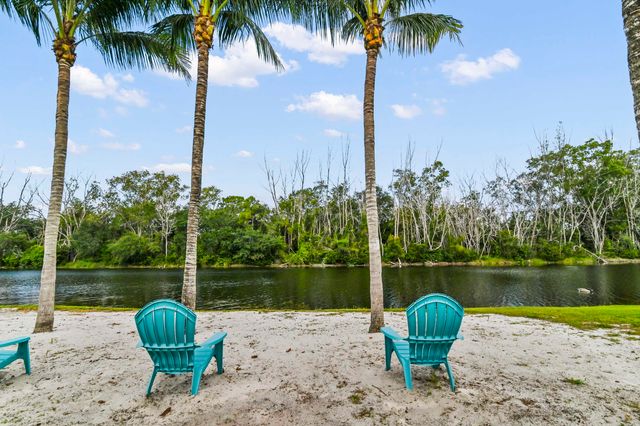 5637 Lago Del Sol Drive, Lake Worth, FL 33449