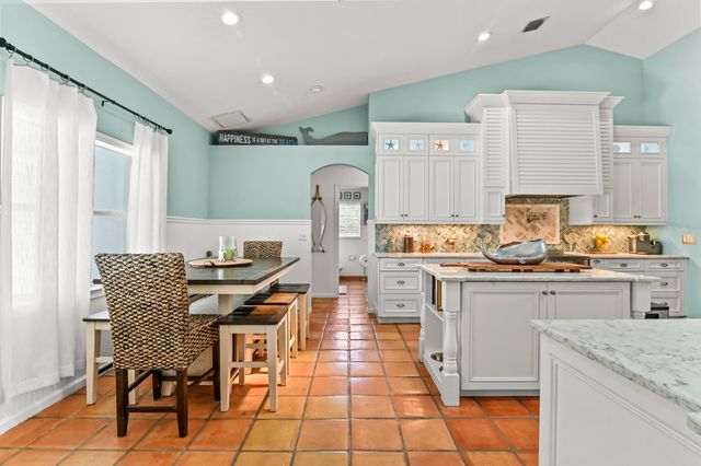 5637 Lago Del Sol Drive, Lake Worth, FL 33449