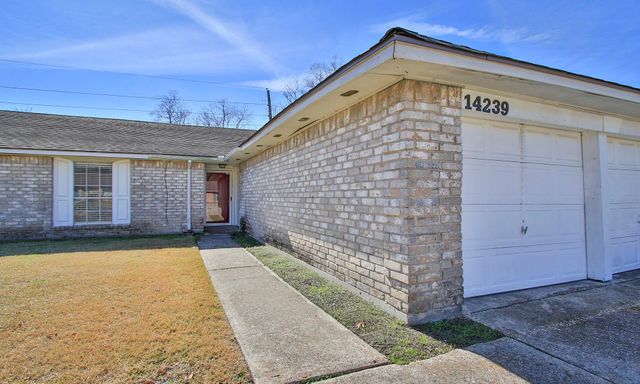 14239 Montaigne Drive, Cypress, TX 77429