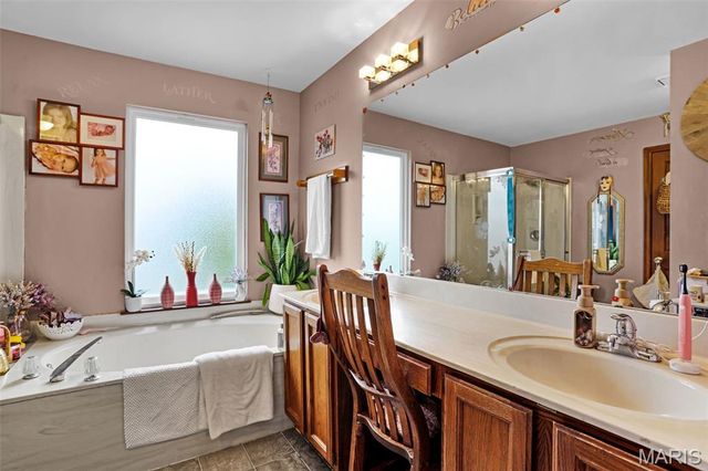 950 Haversham Drive, St Charles, MO 63304