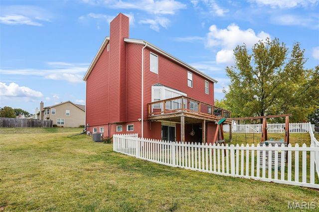 950 Haversham Drive, St Charles, MO 63304