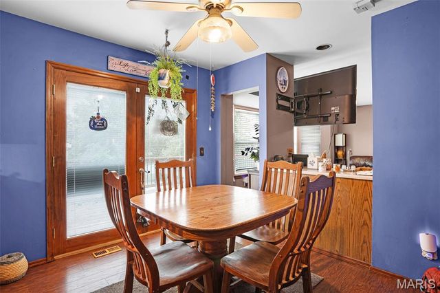 950 Haversham Drive, St Charles, MO 63304