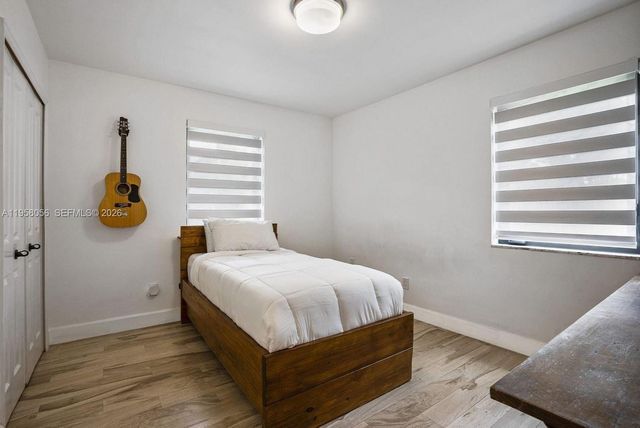 8705 SW 176th St, Palmetto Bay, FL 33157